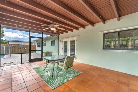 Casa en venta en Miami, Florida, 3 dormitorios, 166.67 m2 № 1367493 - foto 20