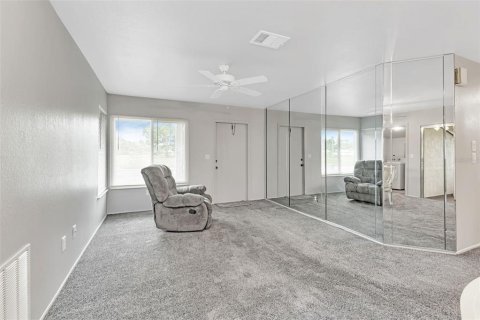 Villa ou maison à vendre à North Port, Floride: 2 chambres, 84.73 m2 № 1276935 - photo 7