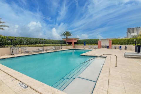 Copropriété à louer à Coral Gables, Floride: 2 chambres, 90.12 m2 № 1366966 - photo 6