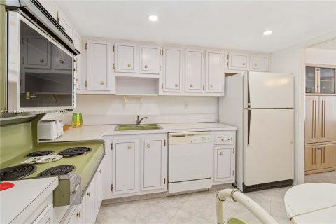 Copropriété à vendre à Aventura, Floride: 1 chambre, 93.37 m2 № 1362787 - photo 13