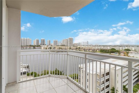 Copropriété à vendre à Aventura, Floride: 1 chambre, 93.37 m2 № 1362787 - photo 9