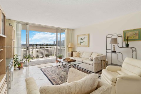 Copropriété à vendre à Aventura, Floride: 1 chambre, 93.37 m2 № 1362787 - photo 12