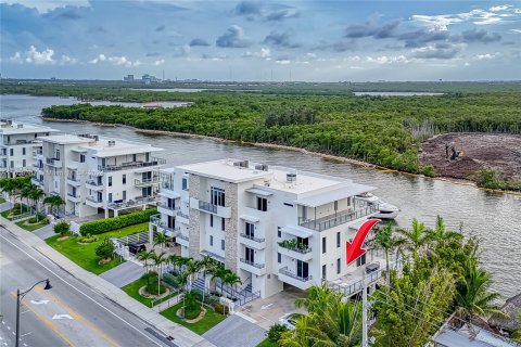 Condominio en venta en Hollywood, Florida, 3 dormitorios № 1364092 - foto 14