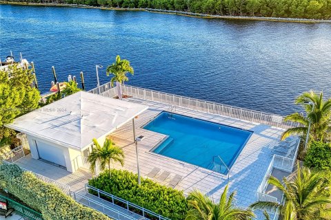 Condominio en venta en Hollywood, Florida, 3 dormitorios № 1364092 - foto 4