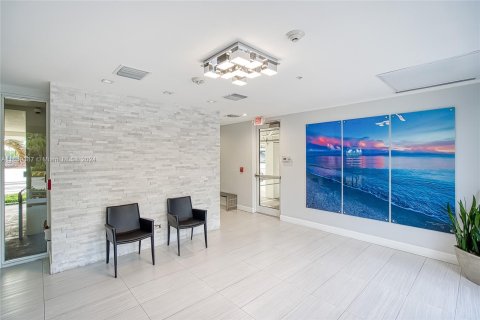 Condo in Hollywood, Florida, 3 bedrooms  № 1364092 - photo 24