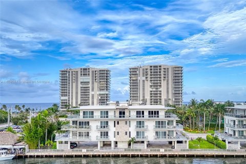 Condominio en venta en Hollywood, Florida, 3 dormitorios № 1364092 - foto 9