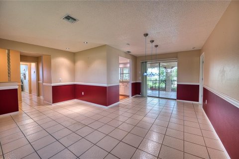 House in Port Charlotte, Florida 3 bedrooms, 147.53 sq.m. № 1286024 - photo 6