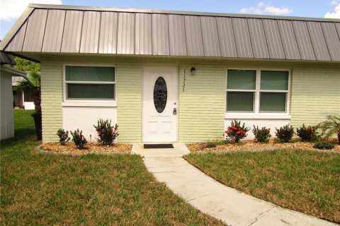 Copropriété à vendre à New Port Richey, Floride: 2 chambres, 91.42 m2 № 1307312 - photo 1