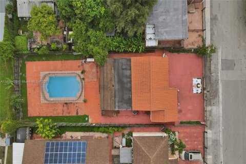 Villa ou maison à vendre à Miami, Floride: 5 chambres, 131.83 m2 № 1367031 - photo 28