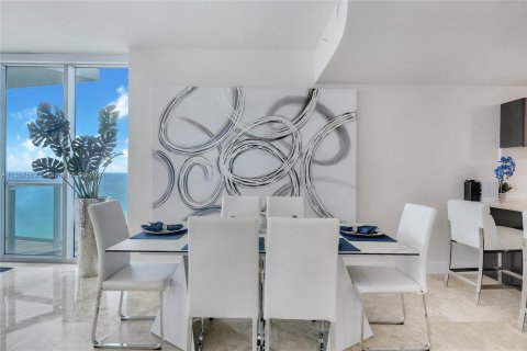 Copropriété à vendre à Sunny Isles Beach, Floride: 4 chambres, 222.41 m2 № 1362287 - photo 18