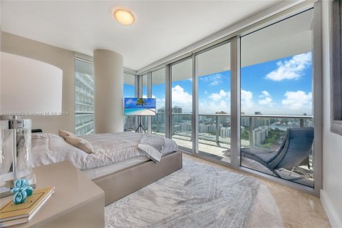 Condo in Sunny Isles Beach, Florida, 4 bedrooms  № 1362287 - photo 3