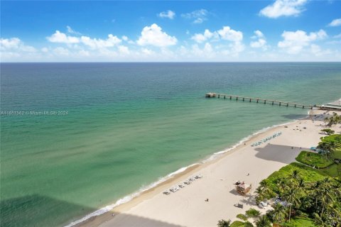 Copropriété à vendre à Sunny Isles Beach, Floride: 4 chambres, 222.41 m2 № 1362287 - photo 15