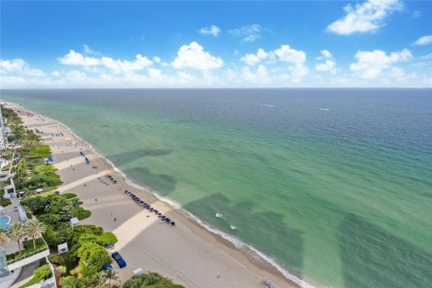 Copropriété à vendre à Sunny Isles Beach, Floride: 4 chambres, 222.41 m2 № 1362287 - photo 16