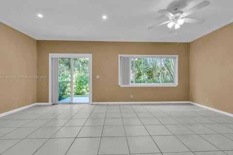 Townhouse in Plantation, Florida 3 bedrooms, 157 sq.m. № 1364197 - photo 13