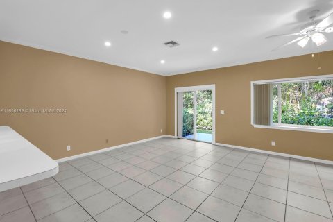 Townhouse in Plantation, Florida 3 bedrooms, 157 sq.m. № 1364197 - photo 10