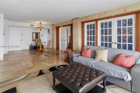 Copropriété à vendre à North Miami Beach, Floride: 2 chambres, 109.44 m2 № 1364271 - photo 10