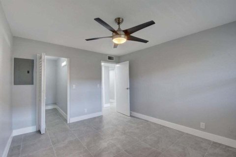 Condo in Delray Beach, Florida, 2 bedrooms  № 748196 - photo 20