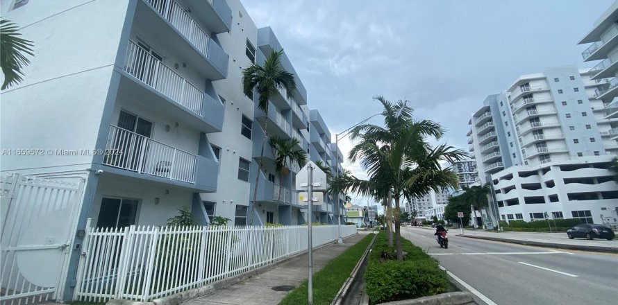 Condo à Miami, Floride, 2 chambres  № 1365796