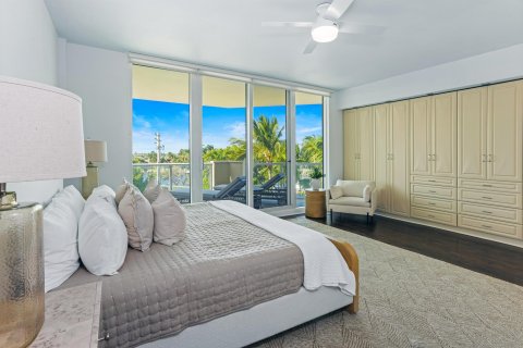 Condo in Hillsboro Beach, Florida, 2 bedrooms  № 832859 - photo 23