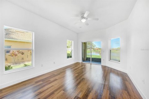 Villa ou maison à vendre à Kissimmee, Floride: 4 chambres, 194.54 m2 № 1287017 - photo 15