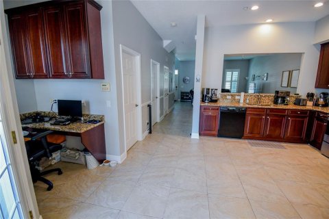 Townhouse in Celebration, Florida 4 bedrooms, 237.09 sq.m. № 1382495 - photo 8