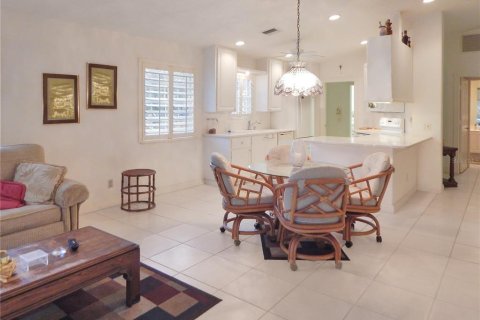 Villa ou maison à vendre à Hobe Sound, Floride: 2 chambres, 141.77 m2 № 988173 - photo 7