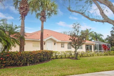 Купить виллу или дом в Хоб-Саунд, Флорида 5 комнат, 141.77м2, № 988173 - фото 2