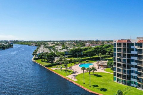 Copropriété à vendre à Boca Raton, Floride: 2 chambres, 122.17 m2 № 1099849 - photo 13