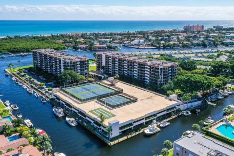 Copropriété à vendre à Boca Raton, Floride: 2 chambres, 122.17 m2 № 1099849 - photo 12