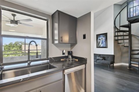 Copropriété à vendre à Tampa, Floride: 2 chambres, 84.73 m2 № 1403827 - photo 27