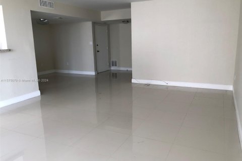 Condominio en venta en Aventura, Florida, 2 dormitorios, 145.39 m2 № 1140549 - foto 5