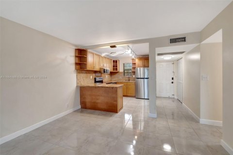 Condo in Boca Raton, Florida, 2 bedrooms  № 1423366 - photo 5