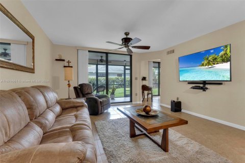 Condominio en venta en Hollywood, Florida, 2 dormitorios, 120.77 m2 № 1402987 - foto 2