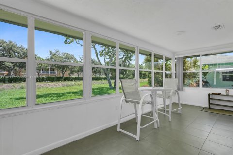 Villa ou maison à vendre à Delray Beach, Floride: 2 chambres, 91.04 m2 № 1402945 - photo 13