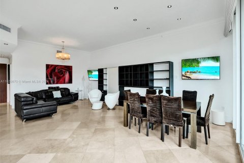 Condo in Sunny Isles Beach, Florida, 4 bedrooms  № 1242256 - photo 8