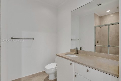 Condo in Sunny Isles Beach, Florida, 4 bedrooms  № 1242256 - photo 18