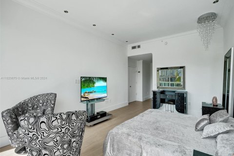 Copropriété à vendre à Sunny Isles Beach, Floride: 4 chambres, 323.21 m2 № 1242256 - photo 30