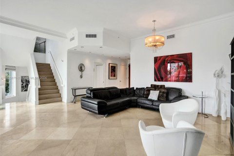 Copropriété à vendre à Sunny Isles Beach, Floride: 4 chambres, 323.21 m2 № 1242256 - photo 6