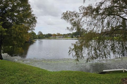 Copropriété à vendre à Orlando, Floride: 2 chambres, 88.44 m2 № 1428990 - photo 6