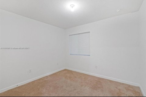 Adosado en venta en Homestead, Florida, 3 dormitorios, 120.96 m2 № 1147130 - foto 16