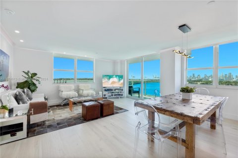 Copropriété à vendre à Miami Beach, Floride: 2 chambres, 106.56 m2 № 1398134 - photo 4