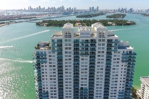 Copropriété à vendre à Miami Beach, Floride: 2 chambres, 106.56 m2 № 1398134 - photo 29