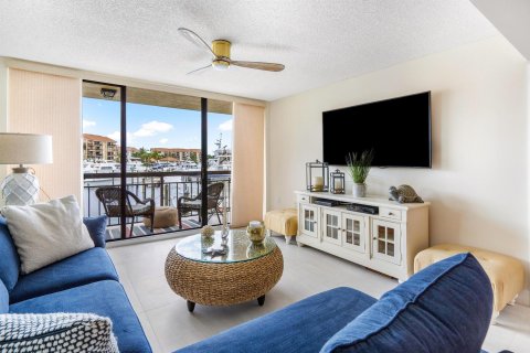 Condo in Jupiter, Florida, 3 bedrooms  № 996238 - photo 15