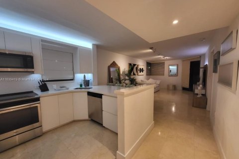 Copropriété à vendre à Key Biscayne, Floride: 1 chambre, 90.3 m2 № 1311299 - photo 12