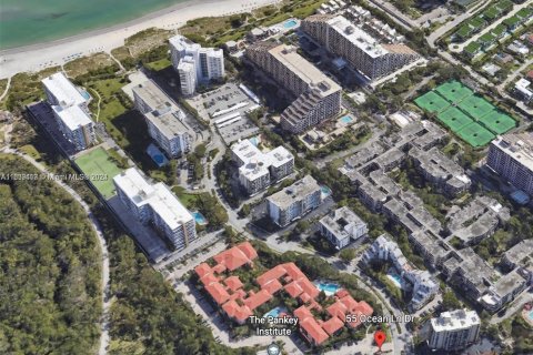 Condominio en venta en Key Biscayne, Florida, 1 dormitorio, 90.3 m2 № 1311299 - foto 29