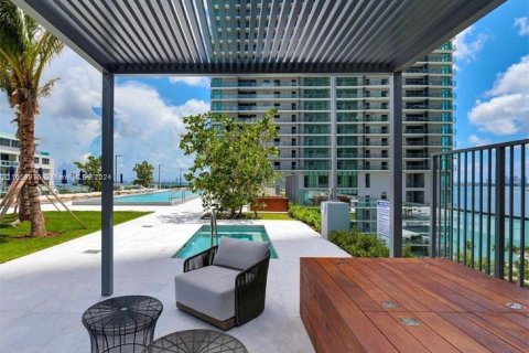 Condo in Miami, Florida, 1 bedroom  № 1367149 - photo 23