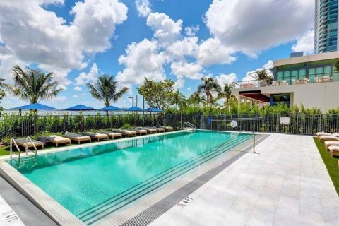 Condominio en venta en Miami, Florida, 1 dormitorio, 89.09 m2 № 1367149 - foto 20