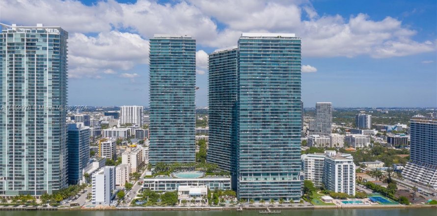 Condo à Miami, Floride, 1 chambre  № 1367149