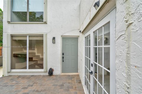 Townhouse in Miami, Florida 3 bedrooms, 128.02 sq.m. № 1367073 - photo 5