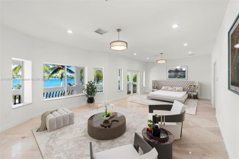 Casa en venta en Miami Beach, Florida, 9 dormitorios, 763.29 m2 № 212538 - foto 18